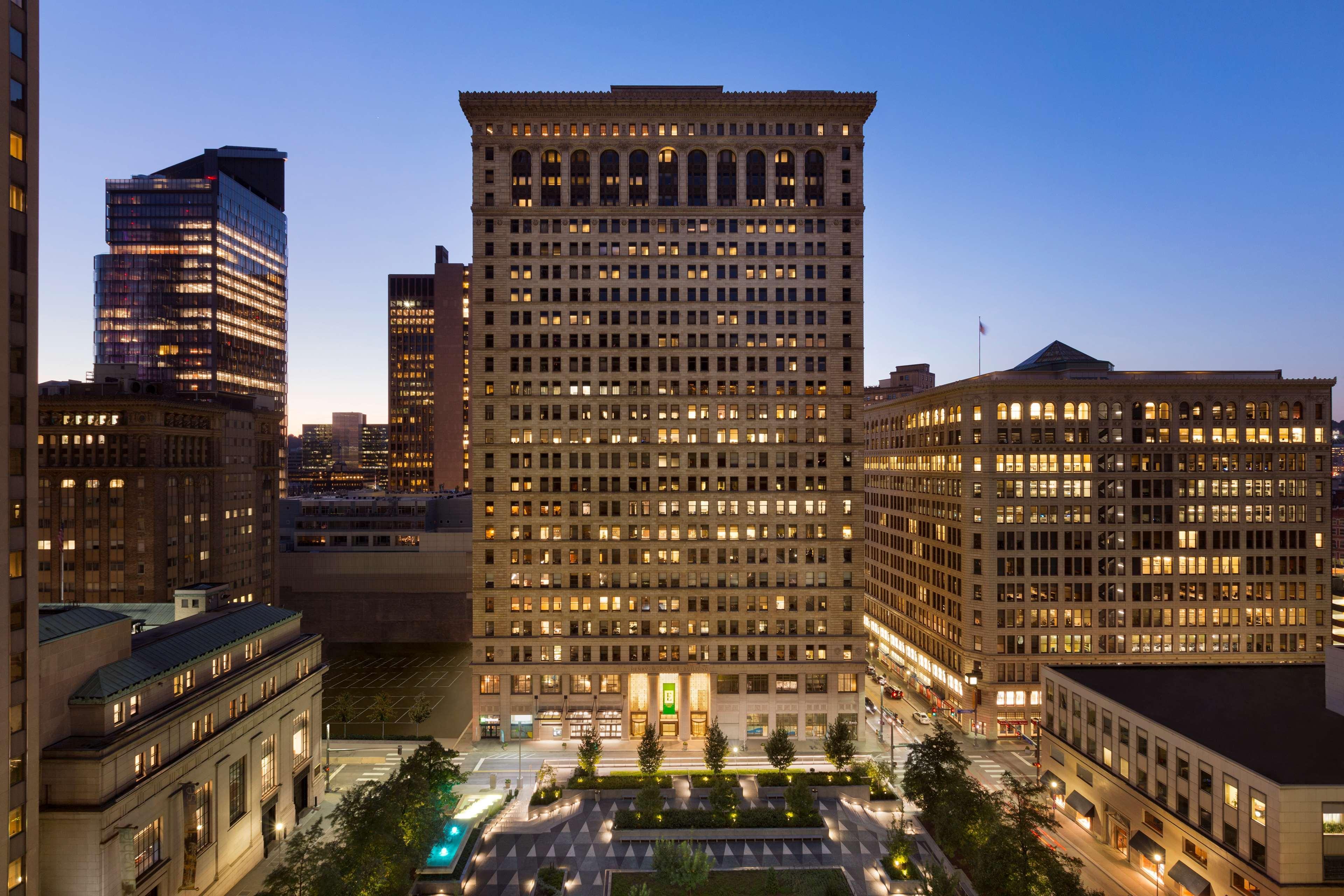 Embassy Suites Pittsburgh-Downtown Exterior foto